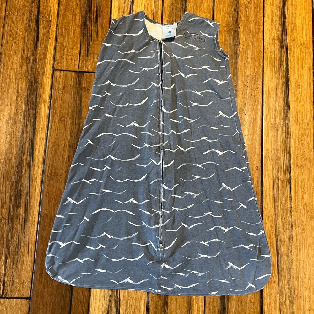 Halo Sleep Sack Size Medium, blue & white bird pattern, good condition